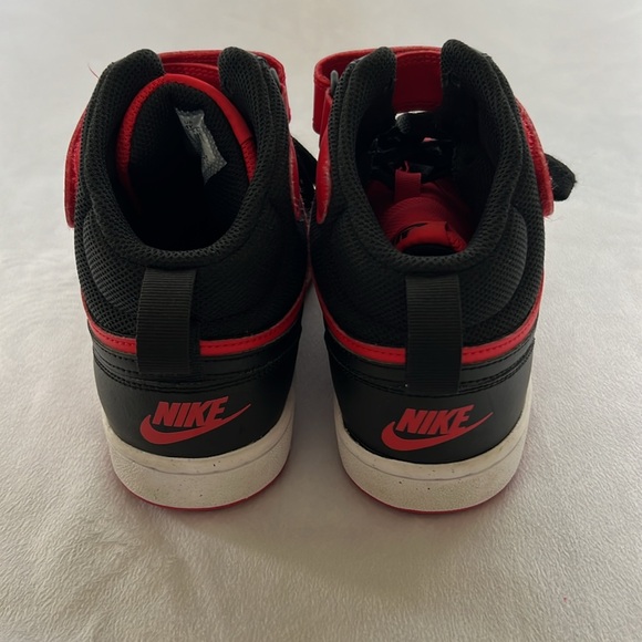 Nike Kids black and red court borough high top sneakers - Picture 5 of 7